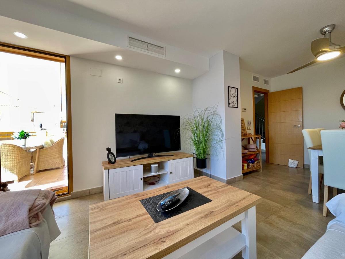 Modern 2-Floor Penthouse With Sea Views - Sleeps 7 Apartment Finestrat Ngoại thất bức ảnh