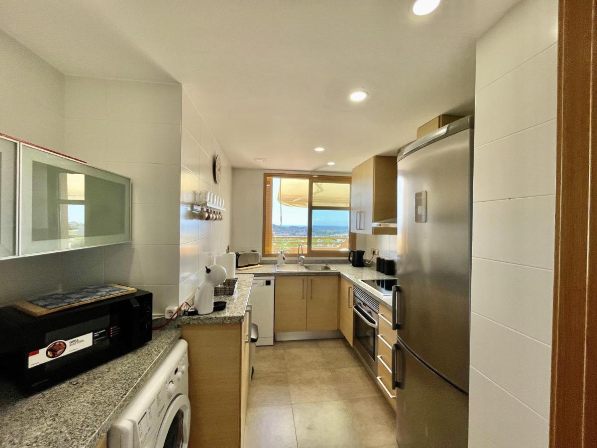 Modern 2-Floor Penthouse With Sea Views - Sleeps 7 Apartment Finestrat Ngoại thất bức ảnh